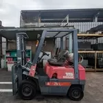 Газ-бензиновий навантажувач Nissan, з напрацюванням 3757 мотогодин