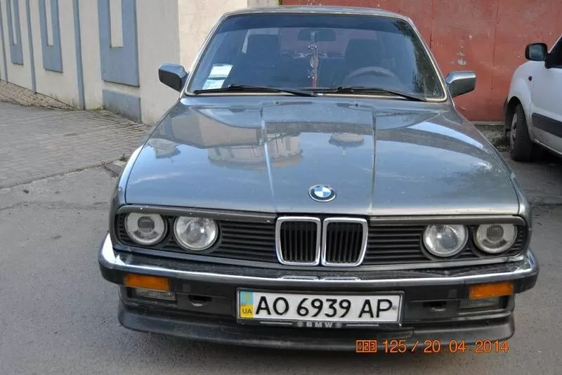 Продам автомобиль BMW 318 i