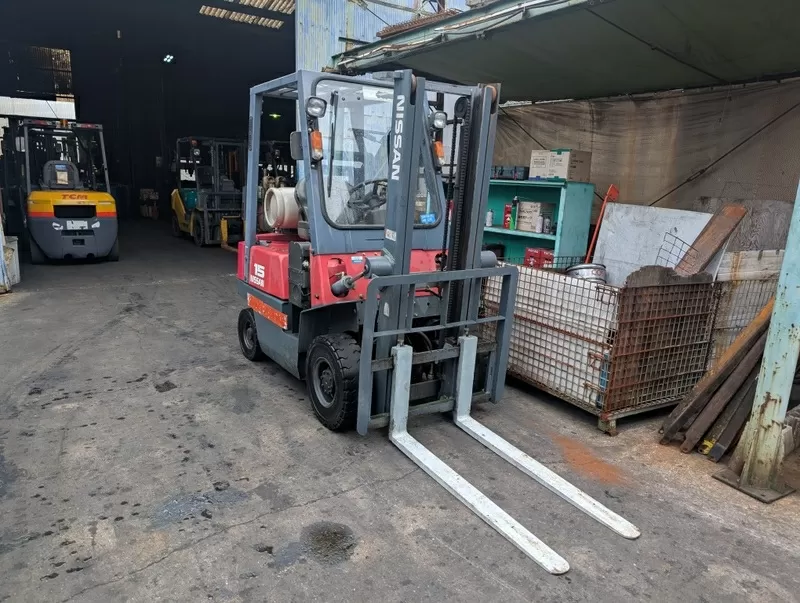 Газ-бензиновий навантажувач Nissan, з напрацюванням 3757 мотогодин 2