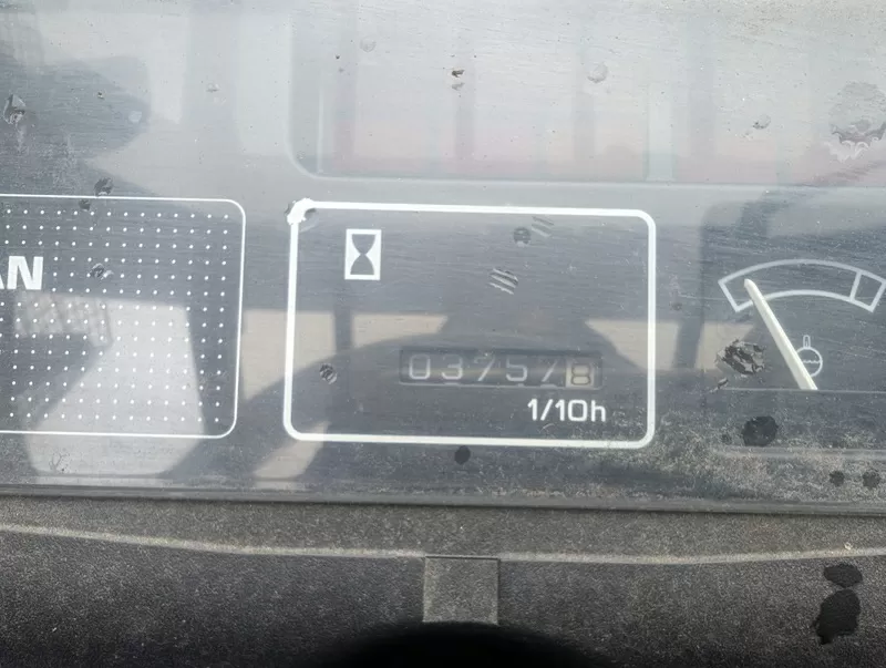 Газ-бензиновий навантажувач Nissan, з напрацюванням 3757 мотогодин 7